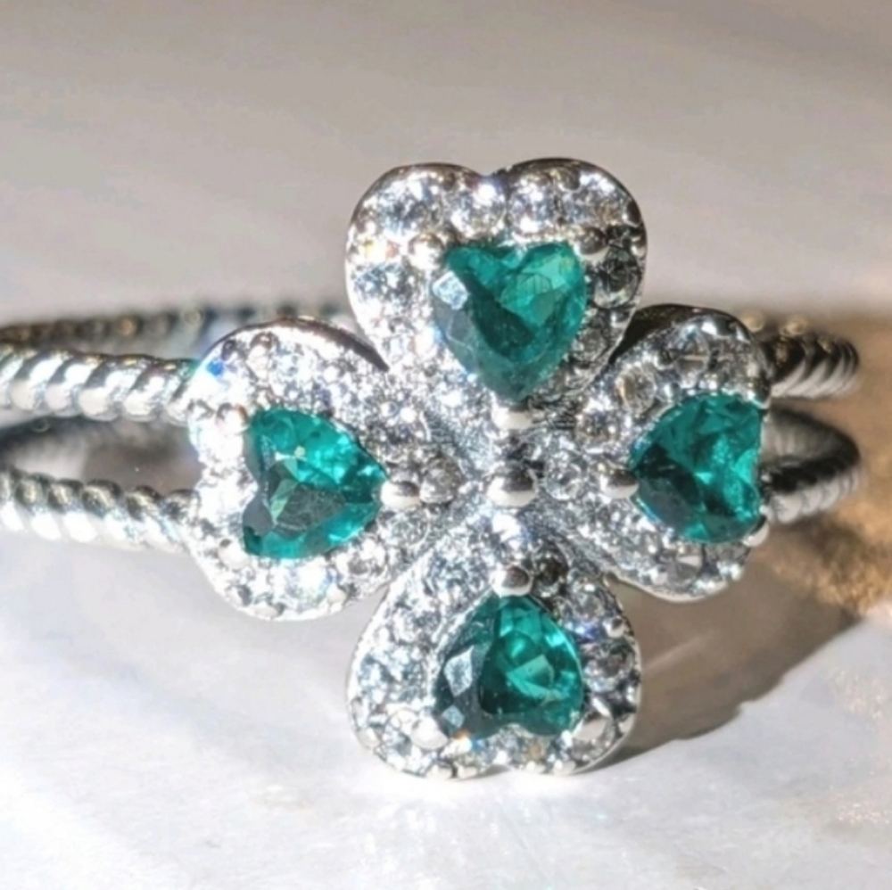 Ladies Double Band Gemstone 925 Sterling silver Clover Shamrock Ring Sz 8